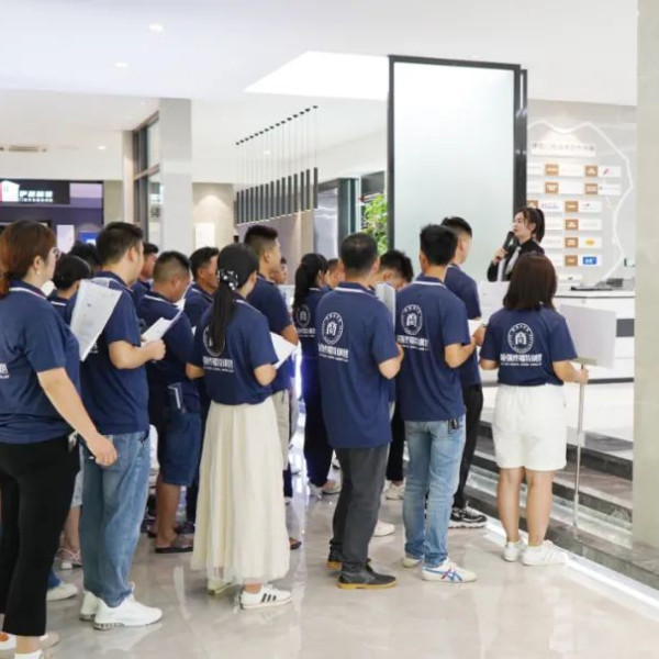 伊盾門窗精準(zhǔn)賦能，成就大商丨伊盾商學(xué)院四大體系化培訓(xùn)強(qiáng)勢(shì)賦能終端！